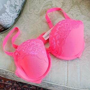 Forever 21 Neon Pink Lace Push-Up Bra